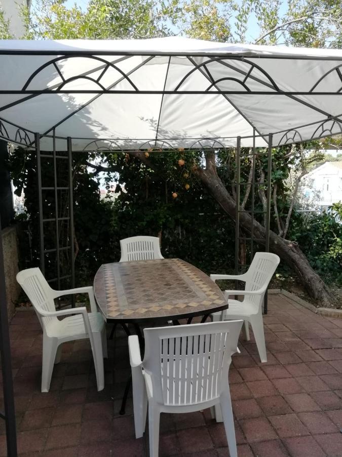 Apartmani Ivona ポドゥゴラ エクステリア 写真