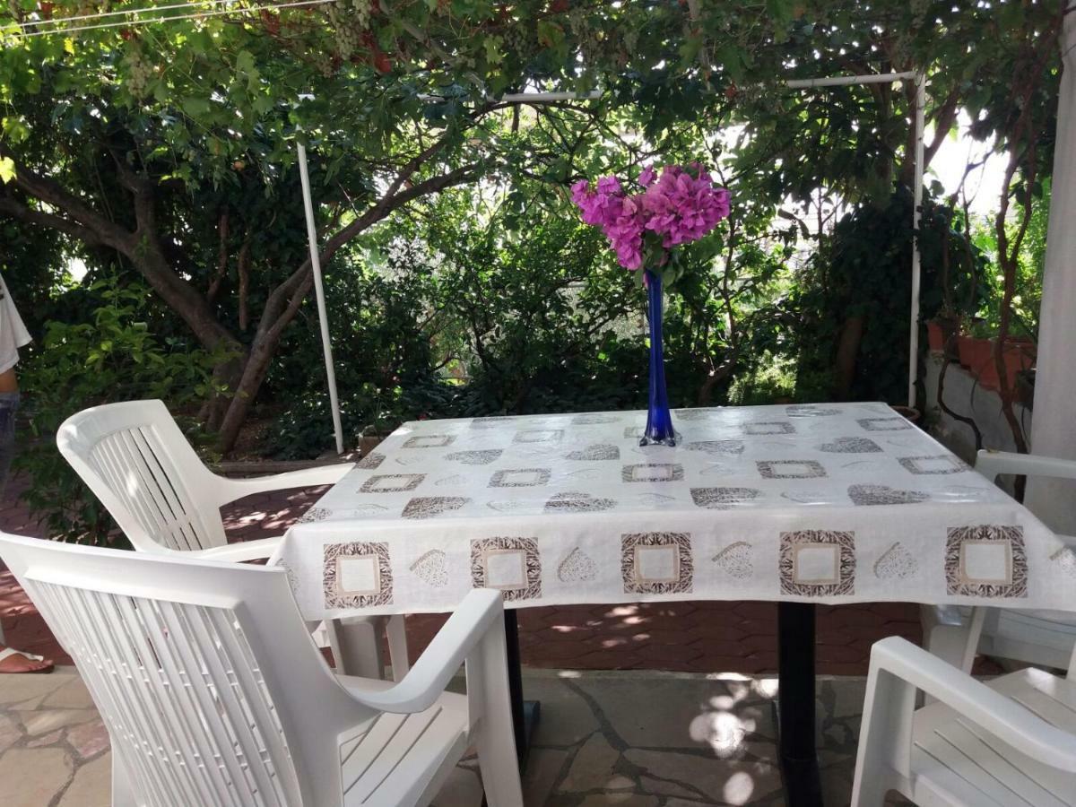 Apartmani Ivona ポドゥゴラ エクステリア 写真